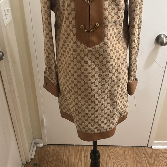 7️⃣5️⃣0️⃣0️⃣ brand new authentic Gucci dress. Only one in Canada - Picture 3 of 7